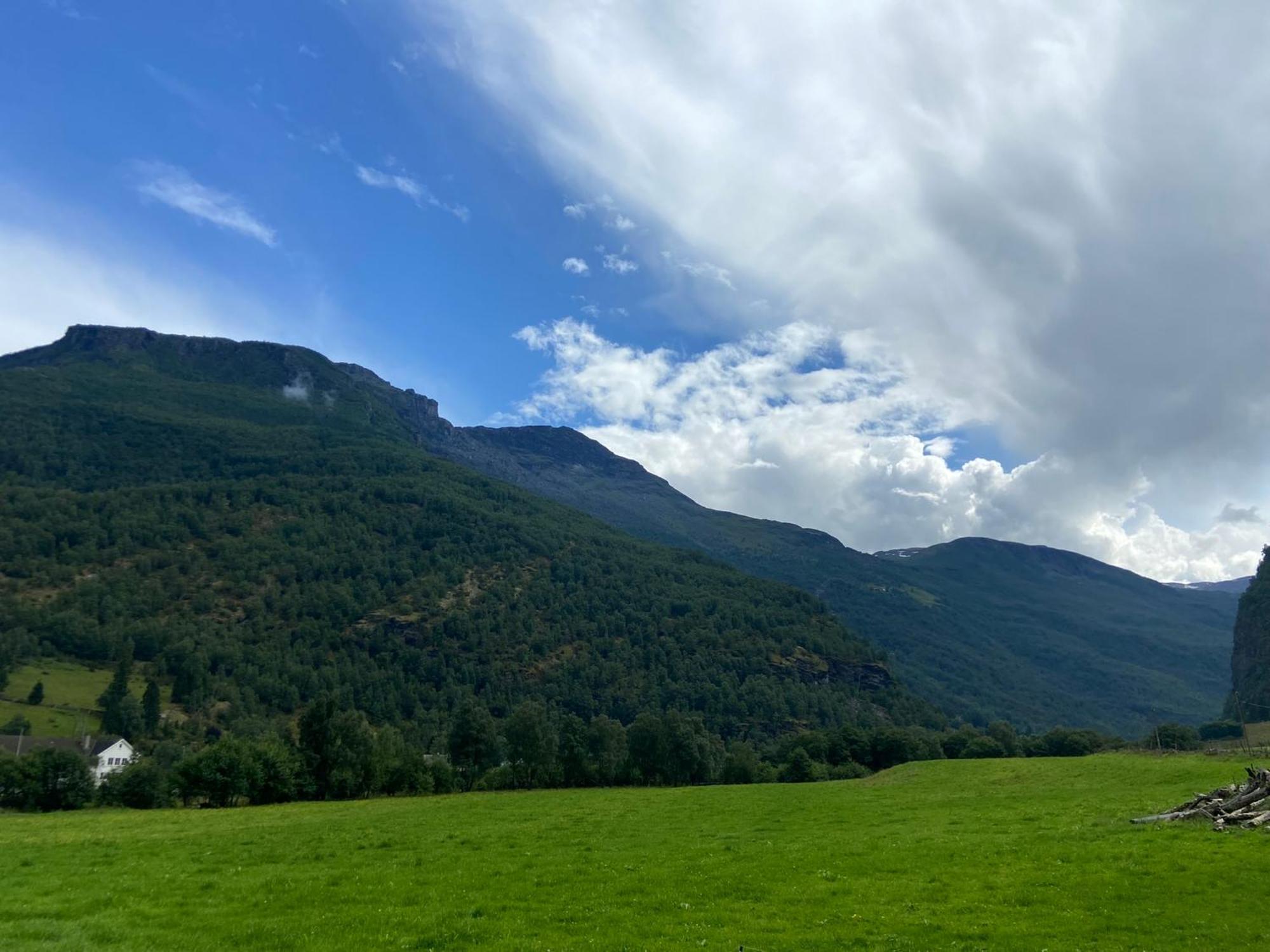 Brekke Gard Hostel Flam Exterior photo