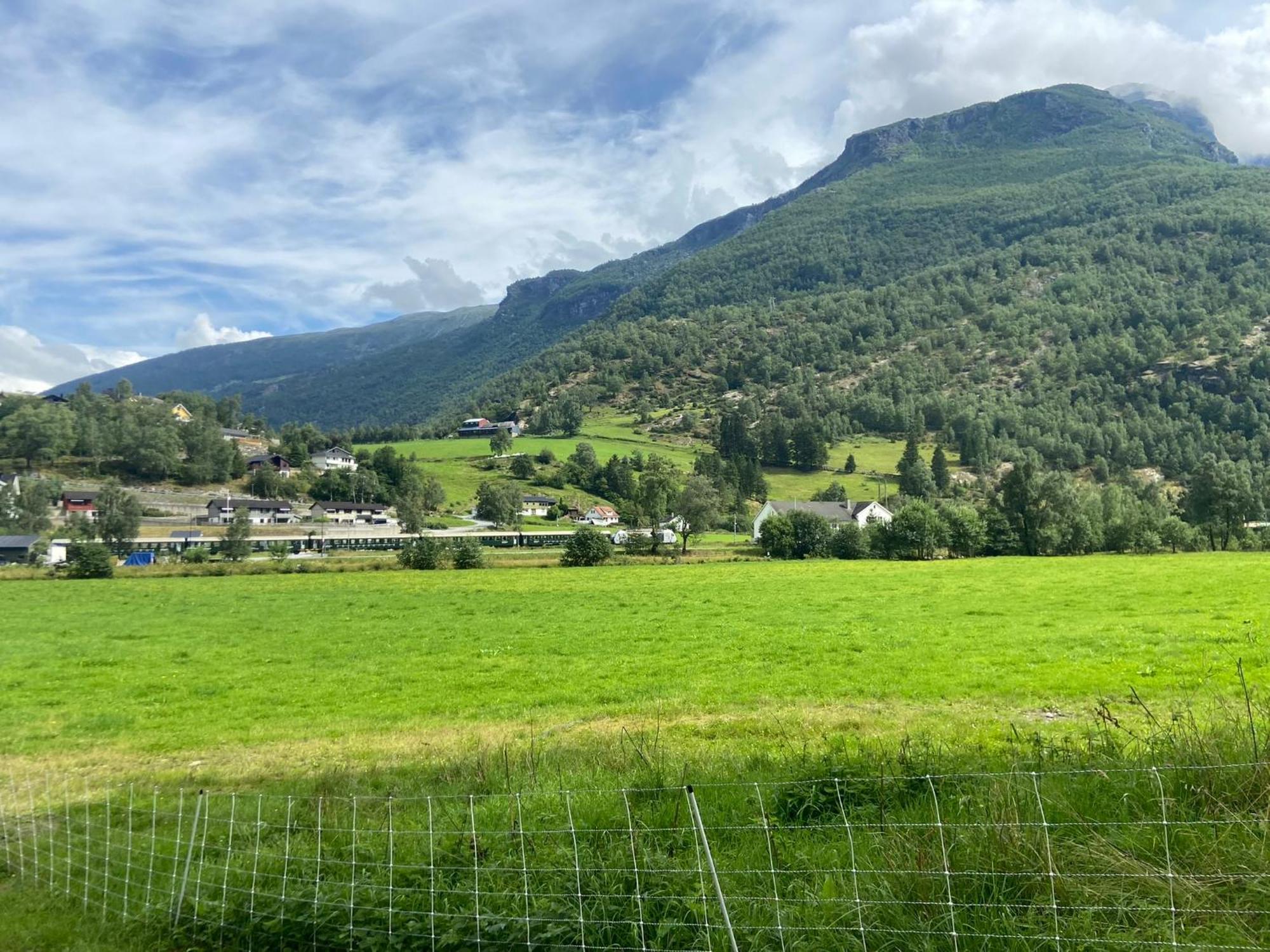 Brekke Gard Hostel Flam Exterior photo